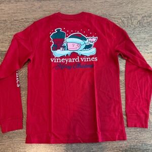 NWT Vineyard Vines Boys Red Long Sleeve Pocket Christmas Glow Elf Whale Tee